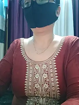 Aishwaryaa 69 online show from October 30, 2025, 11:19 am