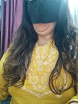 Aishwaryaa 69 online show from May 25, 2026, 8:24 am