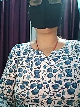 Aishwaryaa 69 online show from December 3, 2025, 7:41 am