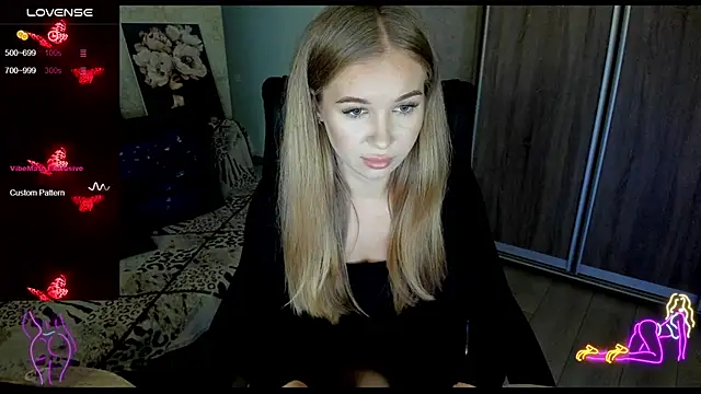  NigoNika online show from October 6, 2025, 2:07 pm