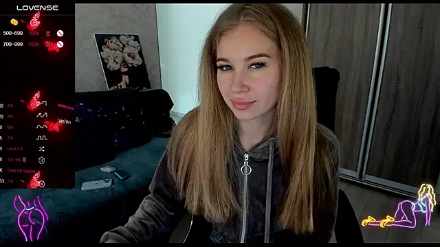  NigoNika online show from September 21, 2025, 11:04 am