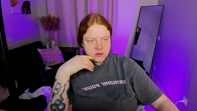 Cassie xKiss online show from April 5, 2026, 8:37 pm