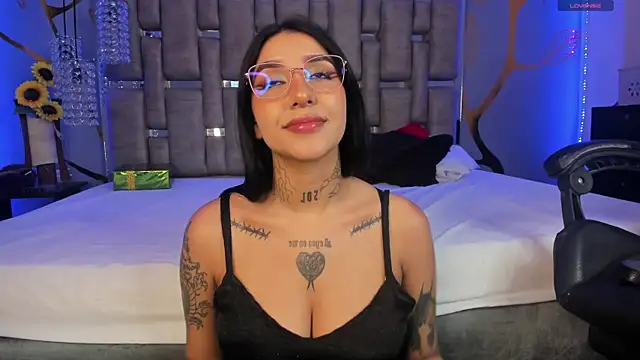 Snapshot of Leiaa_ chatting on January 5, 2025, 3:00 am Leiaa online show from January 5, 2025, 3:00 am
