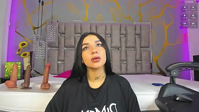 Snapshot of Leiaa_ chatting on January 16, 2025, 5:00 am Leiaa online show from January 16, 2025, 5:00 am