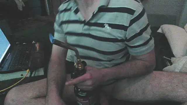 Snapshot of Jacknjimmyjohn chatting on March 15, 2026, 2:13 pm Jacknjimmyjohn online show from March 15, 2026, 2:13 pm