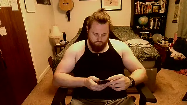 Hairy Guy30 online show from November 9, 2025, 6:01 pm