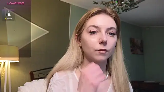 ever anderson online show from February 25, 2025, 2:04 pm