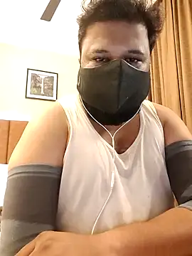 Hunk-Hand6 online show from November 11, 2025, 12:00 pm