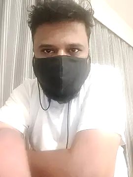 Hunk-Hand6 online show from April 27, 2026, 4:27 pm