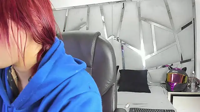 Catherinee69 x online show from January 12, 2026, 4:08 am