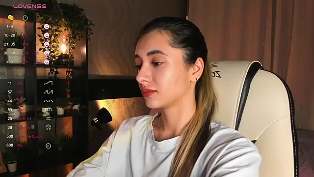 DarlaLike online show from November 14, 2025, 3:43 am