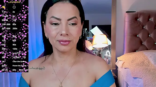 veronika naughty online show from October 16, 2025, 2:25 pm