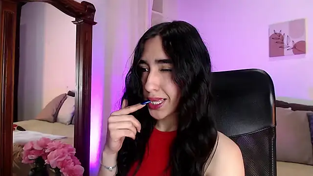 madisex s online show from October 24, 2025, 1:10 pm