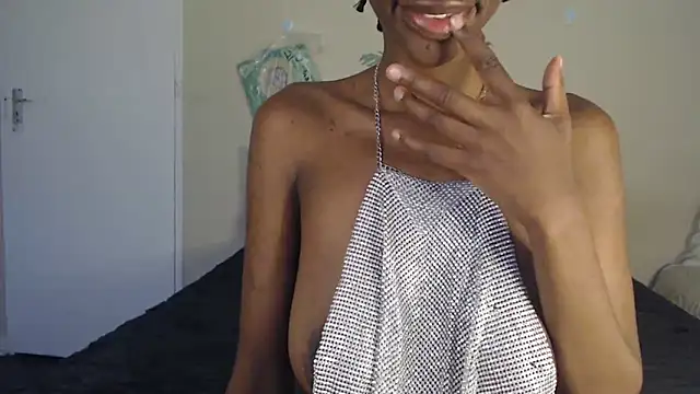 Blacktittiex02 online show from May 29, 2026, 3:29 pm