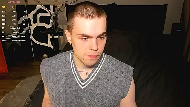 simonwnl online show from February 16, 2026, 9:02 pm
