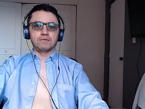 Diptongo online show from December 1, 2025, 6:42 pm