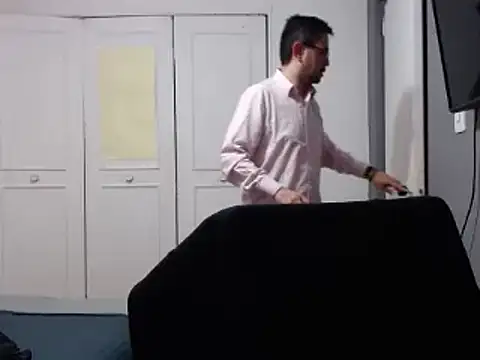 Diptongo online show from December 2, 2024, 10:18 pm