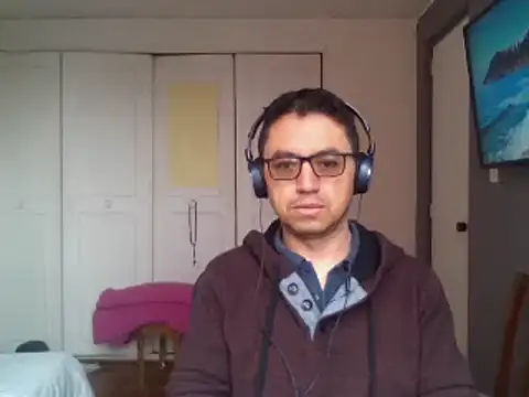 Diptongo online show from December 2, 2025, 12:18 pm