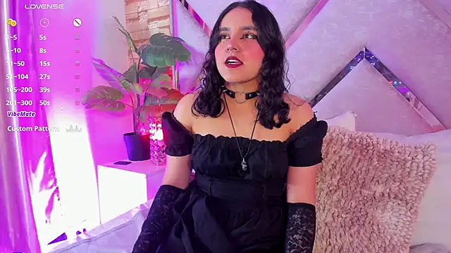  Ambar-devon  online show from December 15, 2025, 6:47 pm