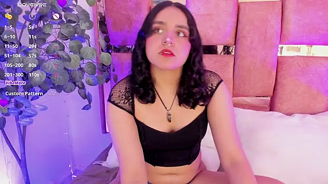  Ambar-devon  online show from October 29, 2025, 7:13 pm