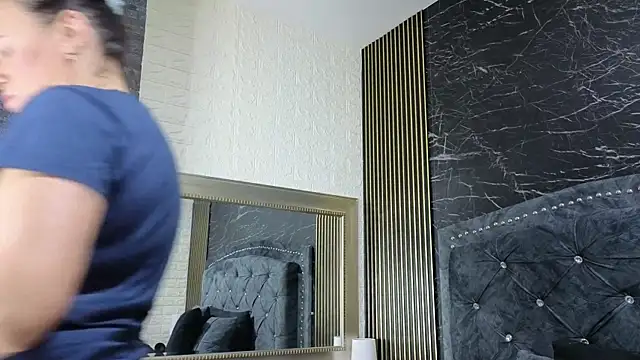 charlotte  G online show from March 3, 2026, 10:11 am