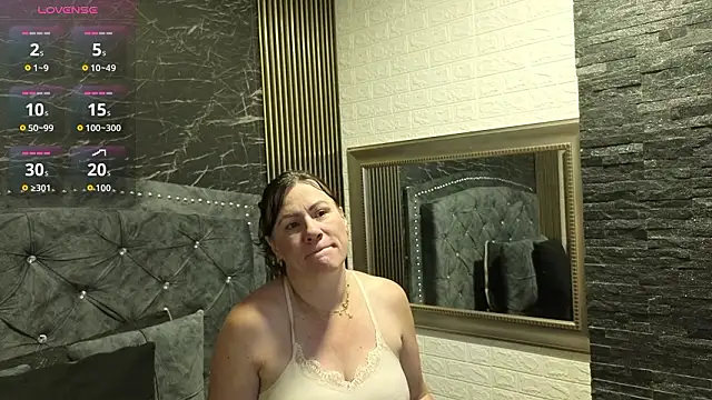 charlotte  G online show from February 9, 2026, 10:13 am