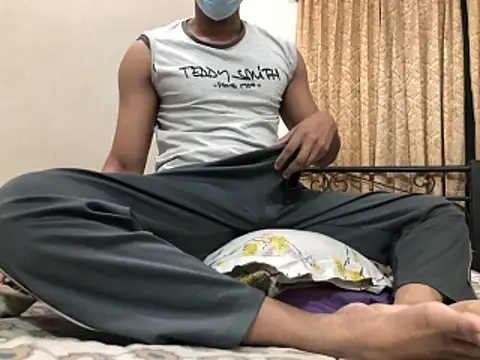 Zeuhorny online show from February 14, 2026, 9:04 pm