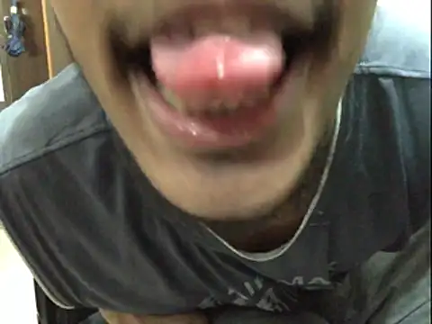 Snapshot of Zeuhorny chatting on November 30, 2025, 6:52 pm Zeuhorny online show from November 30, 2025, 6:52 pm