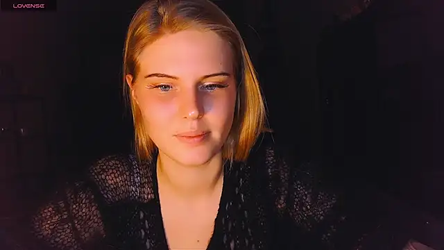 VoluptuousDreams online show from March 2, 2025, 8:25 pm