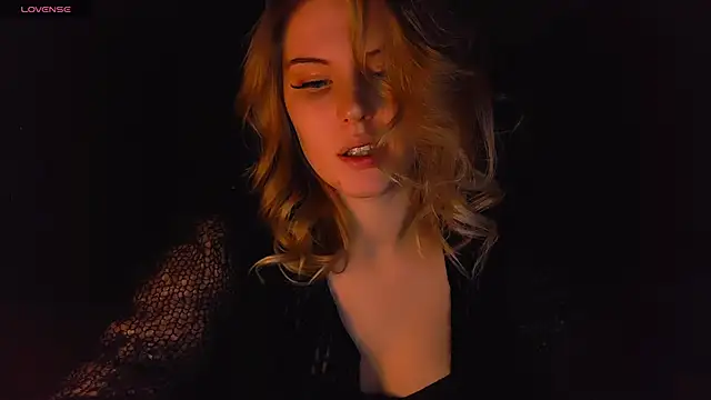 VoluptuousDreams online show from February 16, 2025, 7:05 pm