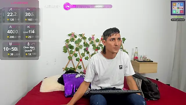 Snapshot of Zamu_1992 chatting on March 7, 2025, 3:29 am Zamu 1992 online show from March 7, 2025, 3:29 am