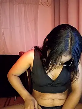 Snapshot of Sexy-manyu chatting on February 2, 2025, 4:37 am Sexy-manyu online show from February 2, 2025, 4:37 am