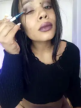 Snapshot of Sexy-manyu chatting on January 12, 2025, 5:03 am Sexy-manyu online show from January 12, 2025, 5:03 am