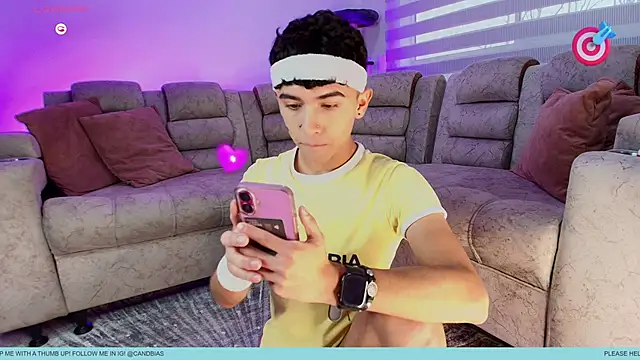 Snapshot of Niico_Cruz chatting on September 17, 2025, 10:12 pm Niico Cruz online show from September 17, 2025, 10:12 pm