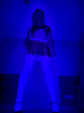 kandyloves online show from December 19, 2025, 9:55 am