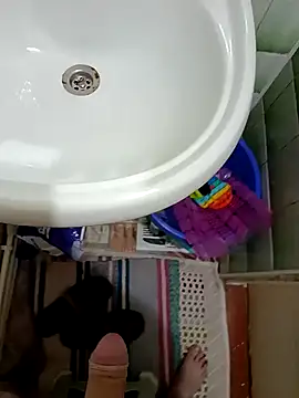 Snapshot of Tyhguhhijh chatting on December 14, 2025, 9:09 pm Tyhguhhijh online show from December 14, 2025, 9:09 pm