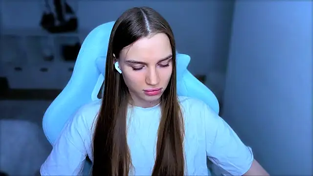 Snapshot of StellaLawless chatting on October 14, 2025, 8:20 pm StellaLawless online show from October 14, 2025, 8:20 pm