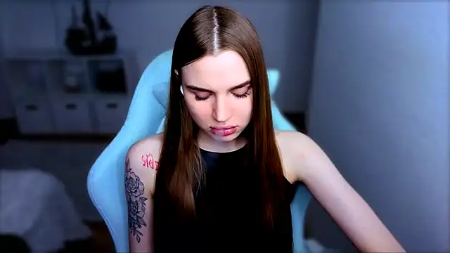 Snapshot of StellaLawless chatting on November 4, 2025, 7:50 pm StellaLawless online show from November 4, 2025, 7:50 pm