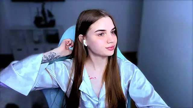 Snapshot of StellaLawless chatting on November 3, 2025, 7:50 pm StellaLawless online show from November 3, 2025, 7:50 pm