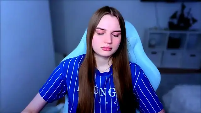 Snapshot of StellaLawless chatting on December 18, 2025, 9:18 pm StellaLawless online show from December 18, 2025, 9:18 pm