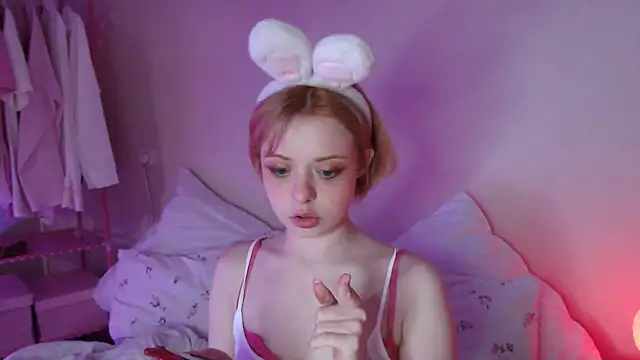 KatieMelone online show from April 22, 2026, 10:38 pm