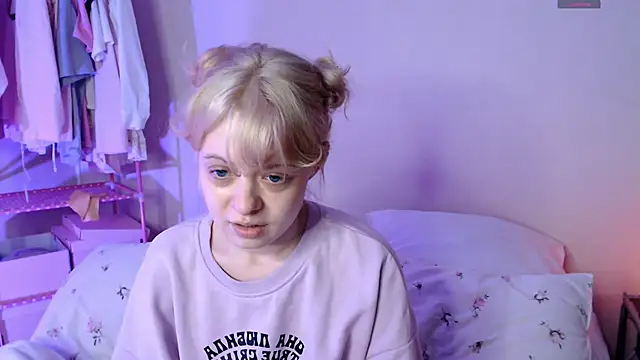 KatieMelone online show from February 13, 2026, 9:59 pm