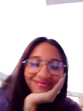 GLIANGELI online show from February 5, 2025, 5:42 pm