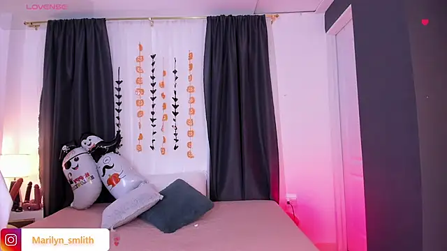 Snapshot of MarilynSmIith chatting on October 12, 2025, 12:39 pm MarilynSmIith online show from October 12, 2025, 12:39 pm