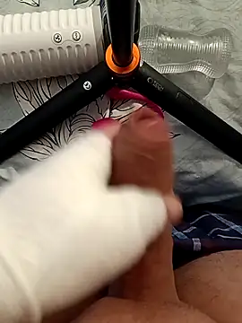 Snapshot of Horny_Lovers_97_33 chatting on February 13, 2026, 9:37 pm Horny Lovers 97 33 online show from February 13, 2026, 9:37 pm