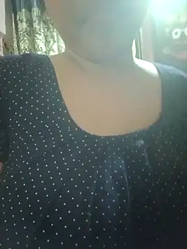 Snapshot of Payel-sharma chatting on April 6, 2026, 4:46 am Payel-sharma online show from April 6, 2026, 4:46 am