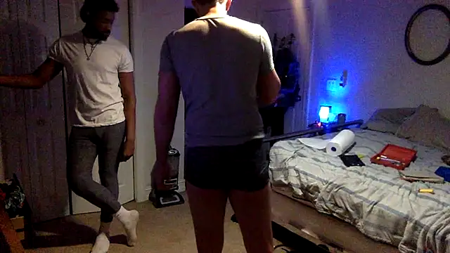 Snapshot of TheOnlyTwinTowers chatting on February 17, 2025, 7:47 am TheOnlyTwinTowers online show from February 17, 2025, 7:47 am