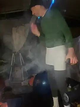 Snapshot of TheOnlyTwinTowers chatting on December 17, 2024, 8:34 am TheOnlyTwinTowers online show from December 17, 2024, 8:34 am