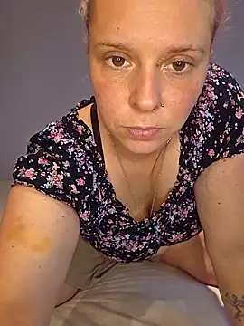 Snapshot of Sexysanny900 chatting on October 22, 2025, 10:47 am Sexysanny900 online show from October 22, 2025, 10:47 am