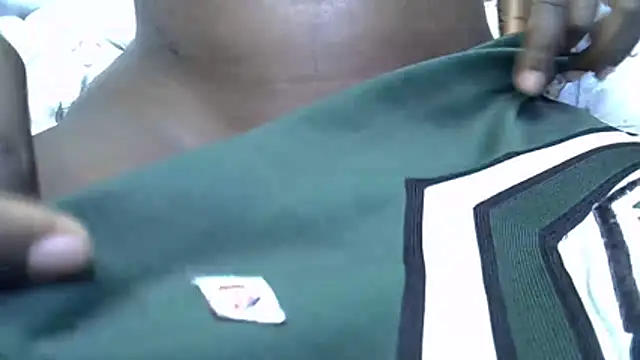 Snapshot of EbonyVallerin chatting on February 5, 2026, 2:18 am EbonyVallerin online show from February 5, 2026, 2:18 am